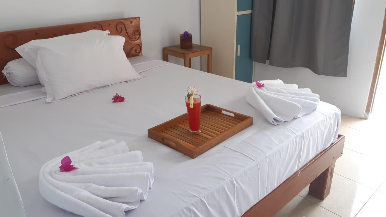 Bajo Sunset Hostel Лабуан Баджо Екстериор снимка