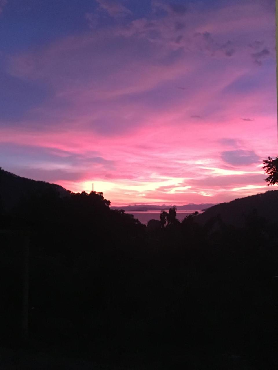 Bajo Sunset Hostel Лабуан Баджо Екстериор снимка
