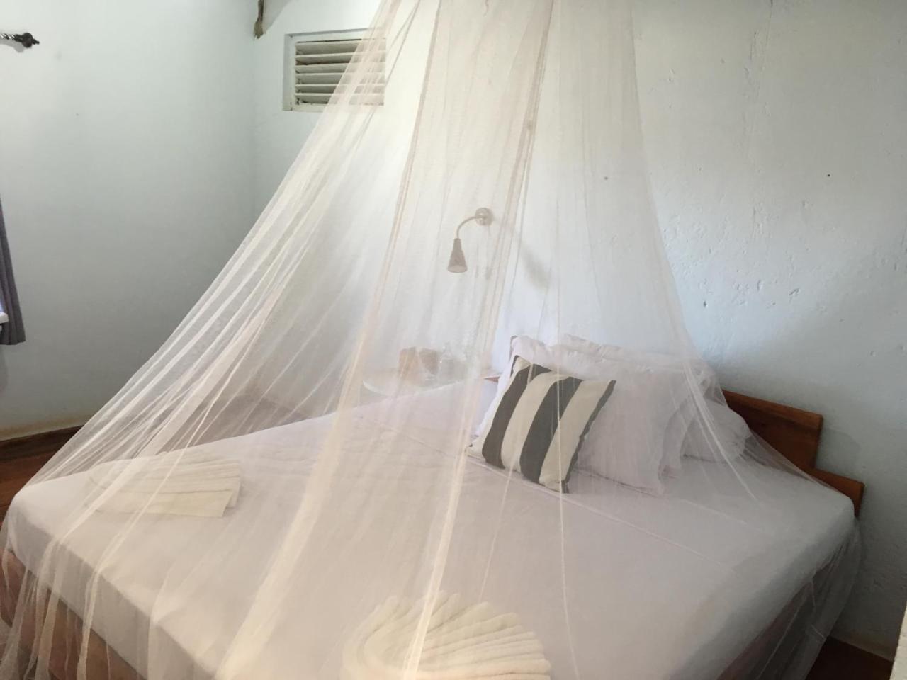 Bajo Sunset Hostel Лабуан Баджо Екстериор снимка