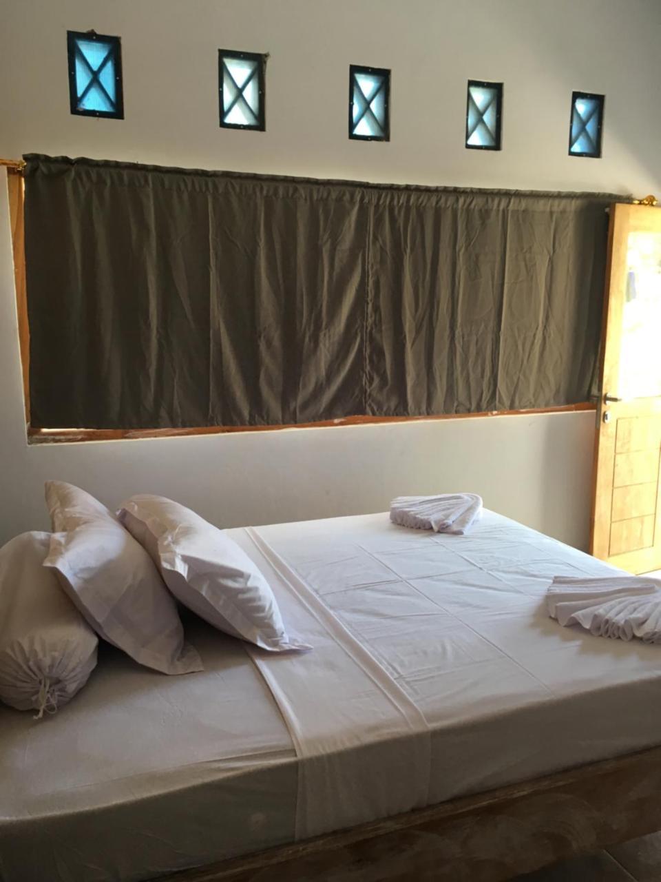 Bajo Sunset Hostel Лабуан Баджо Екстериор снимка